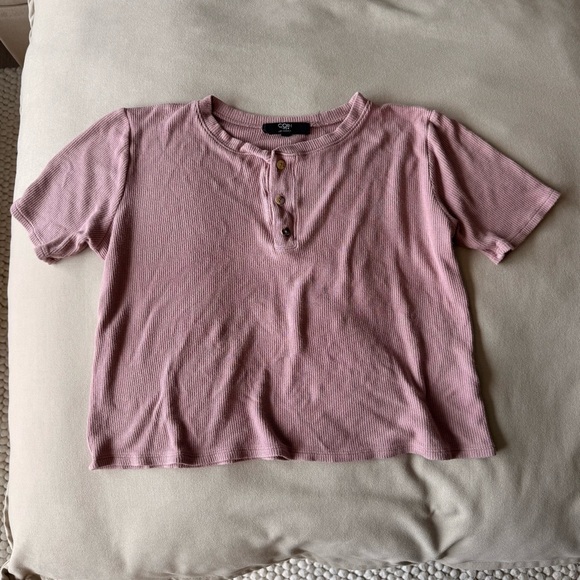 Coin 1804 Tops - Casual Mauve Short Sleeve Henley Tee